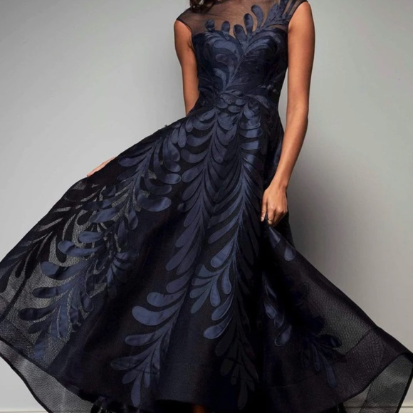 Park 108 Sleeveless Mikado Gown - Navy, Size 4 - Women’s Special Occasion Dress - Picture 1 of 5